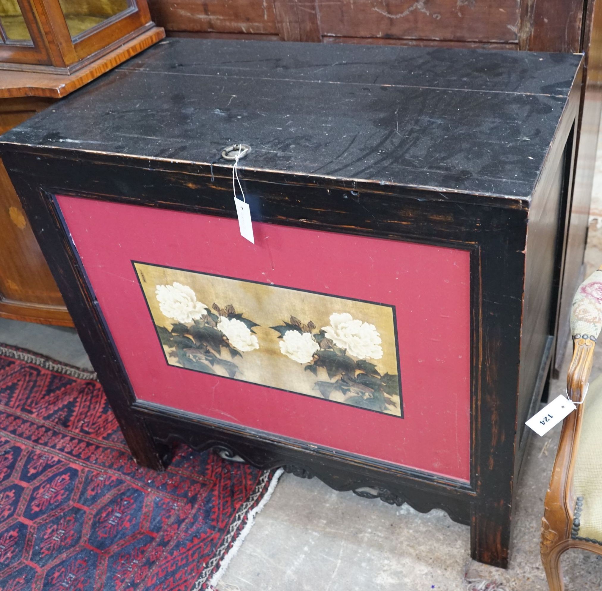 A Chinese painted coffer, length 90cm, depth 52cm, height 88cm